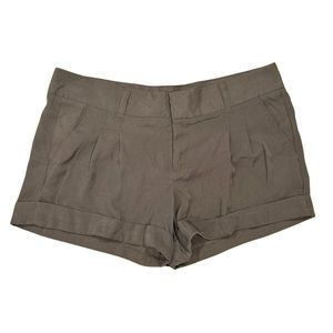 Old Navy Olive Green / Gray Pleated Cuffed Shorts